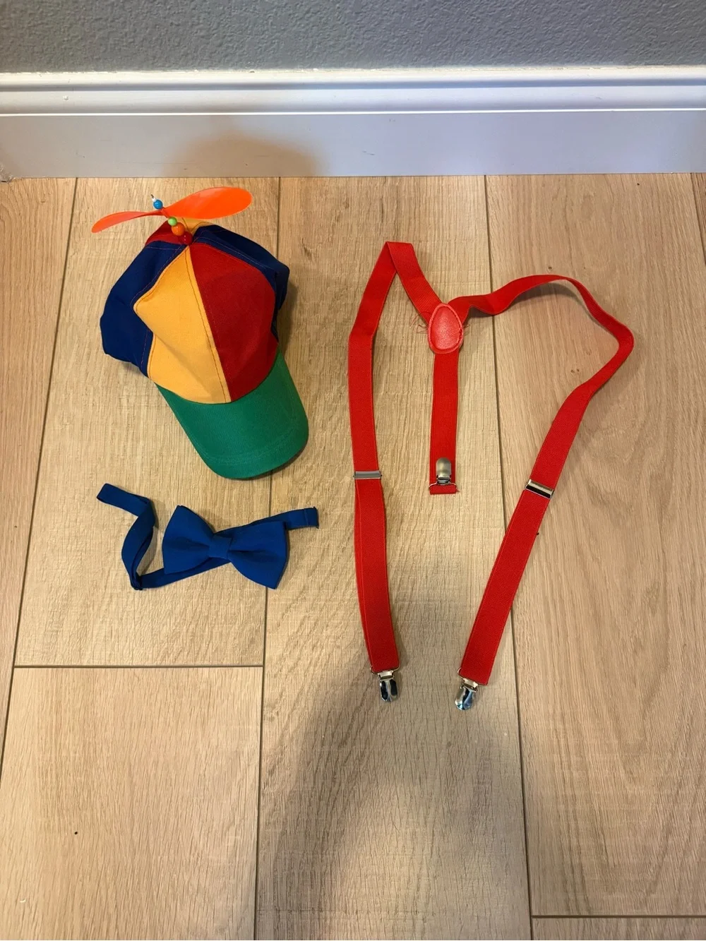🎃 Propeller Hat Suspenders Bow Tie Halloween Costume Set